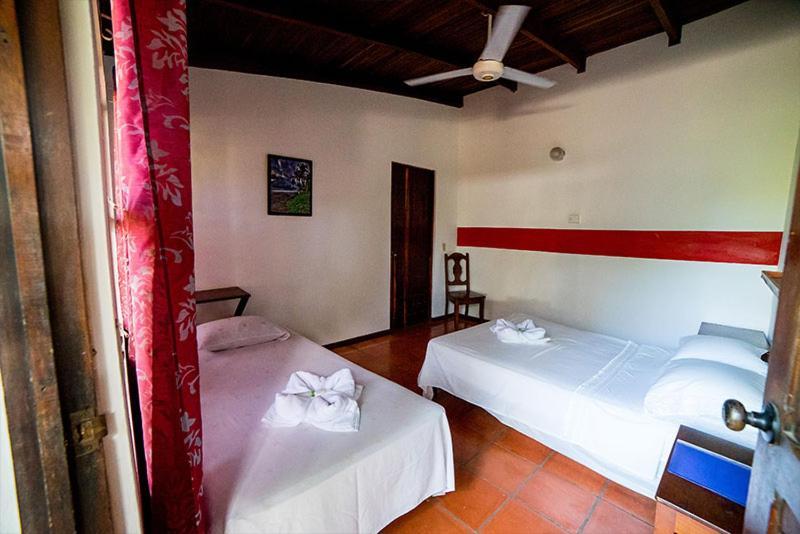 Hotel Hibiscus Cabina 4 Playa Junquillal Exterior foto